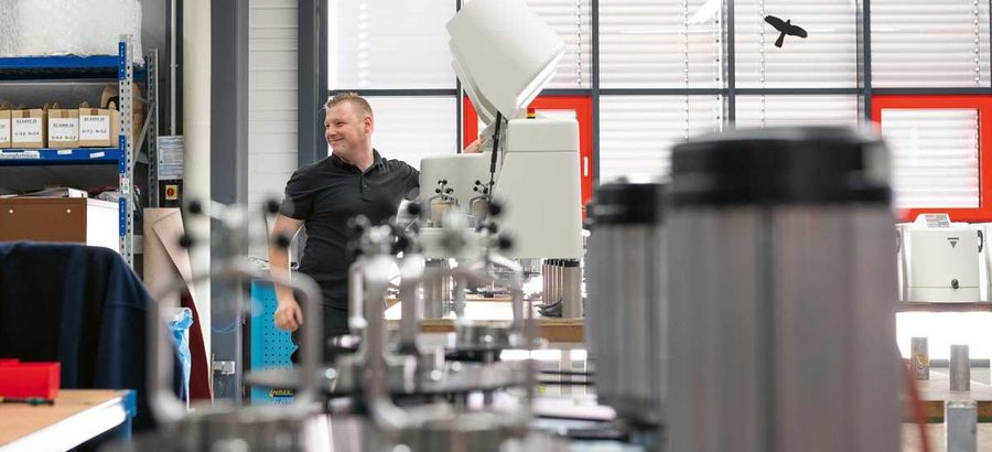 Fritsch - Blick in die Montage