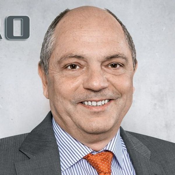 Gerhard Bullinger, Geschäftsführer der SOLVARO GmbH