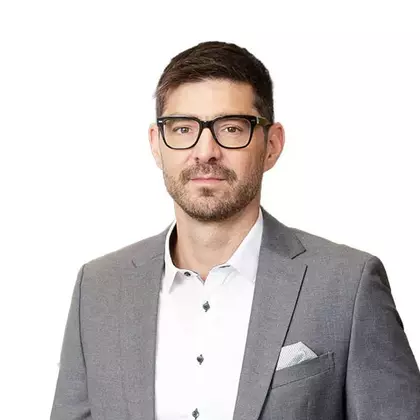 Dr. Joern Woll