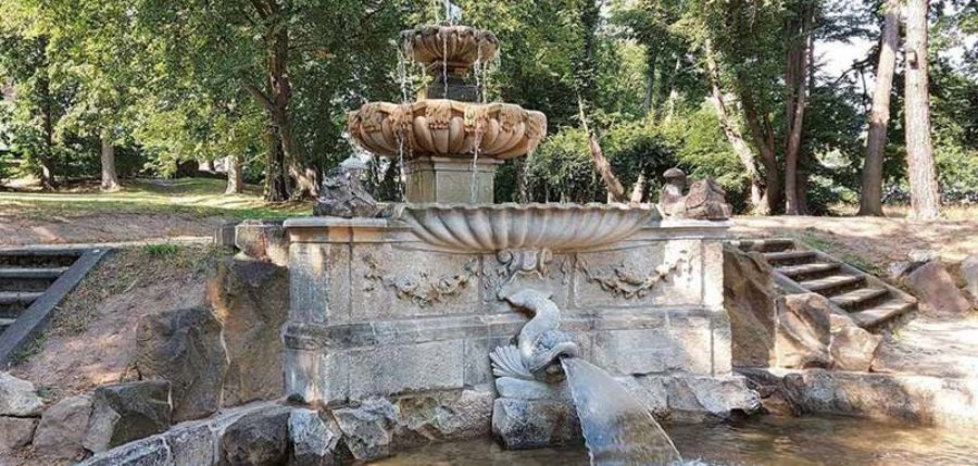 Den Brunnen im Schlosspark Gönnsdorf hat FUCHS+GIRKE ebenfalls saniert