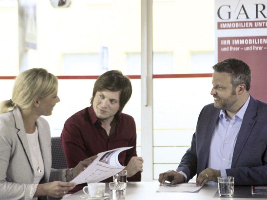 Familiär geführter Immobilienexperte Familiär geführter Immobilienexperte