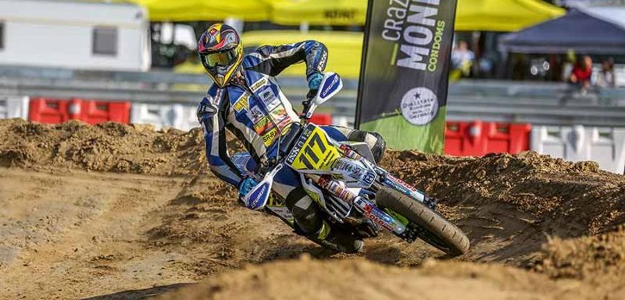 ADAC Saarland Fahrer Peter Banholzer bei den Motocross-Meisterschaften in Wittgenborn