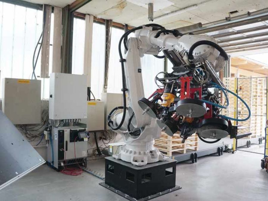 Holzindustrie Schafler Roboternagelmaschine 