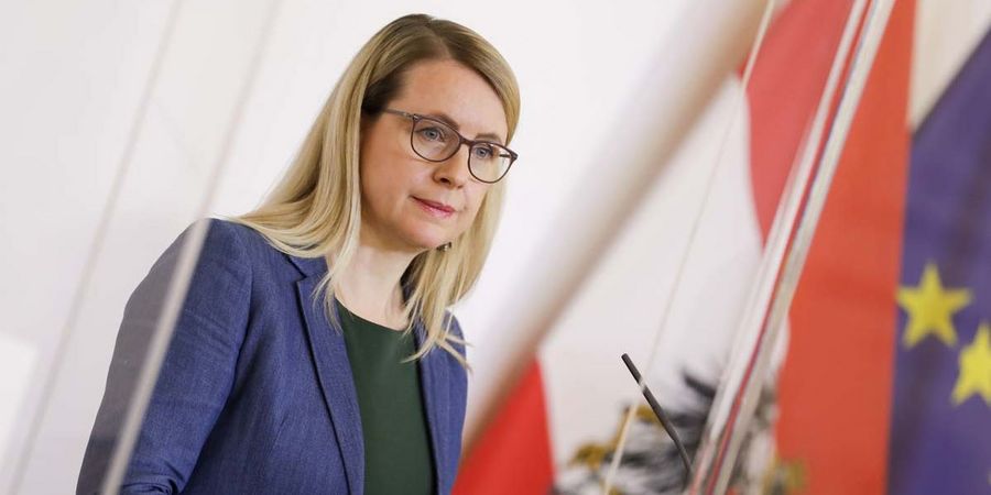Dr. Margarete Schramböck, Bundesministerin für Digitalisierung und Wirtschaftsstandort Republik Österreich