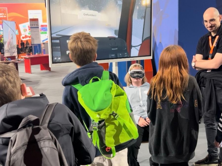 Visoric GmbH begeistert mit VR Schneepflug-Simulation-Spiel auf der Ideen Expo 2024