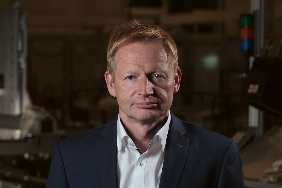 CEO Rolf Beckhoff CEO Rolf Beckhoff