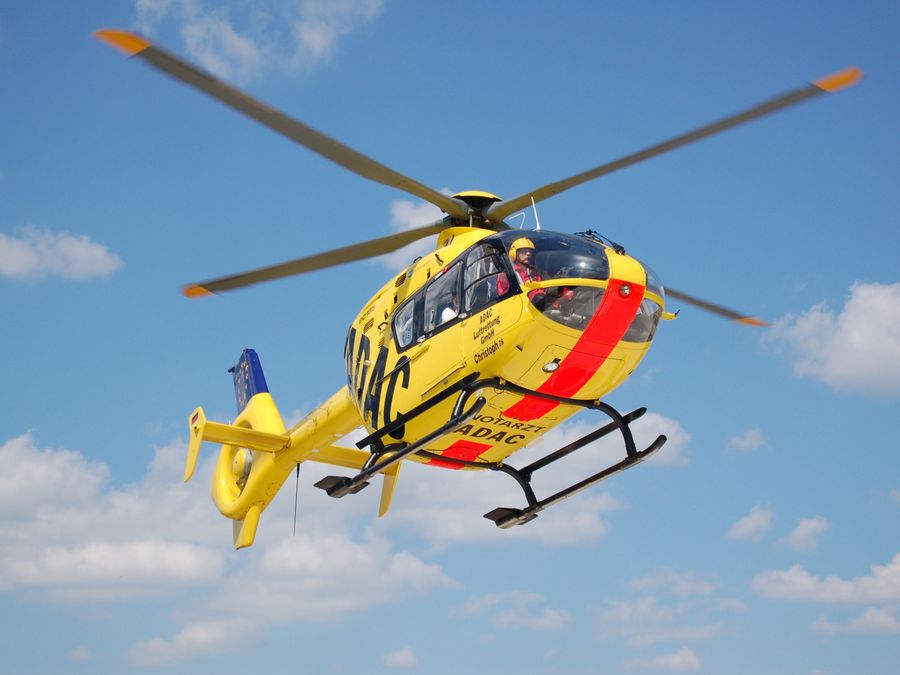 Hubschrauber helfen bei der Bewältigung der Coronakrise