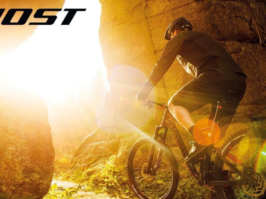 Bergauf mit E-Bike Bergauf mit E-Bike