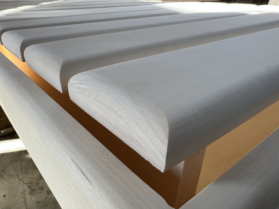 Massivholz-Komponenten für Sauna- und Wellness