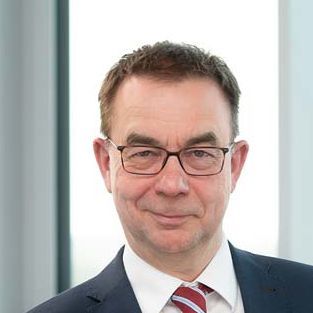 Dr. Benedikt Meier, Geschäftsführer der Helmes Apparatebau GmbH & Co. KG