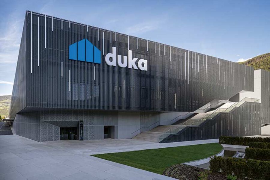 Mader Headquarter Duka AG – Heizen und Kühlen durch Betonkernaktivierung