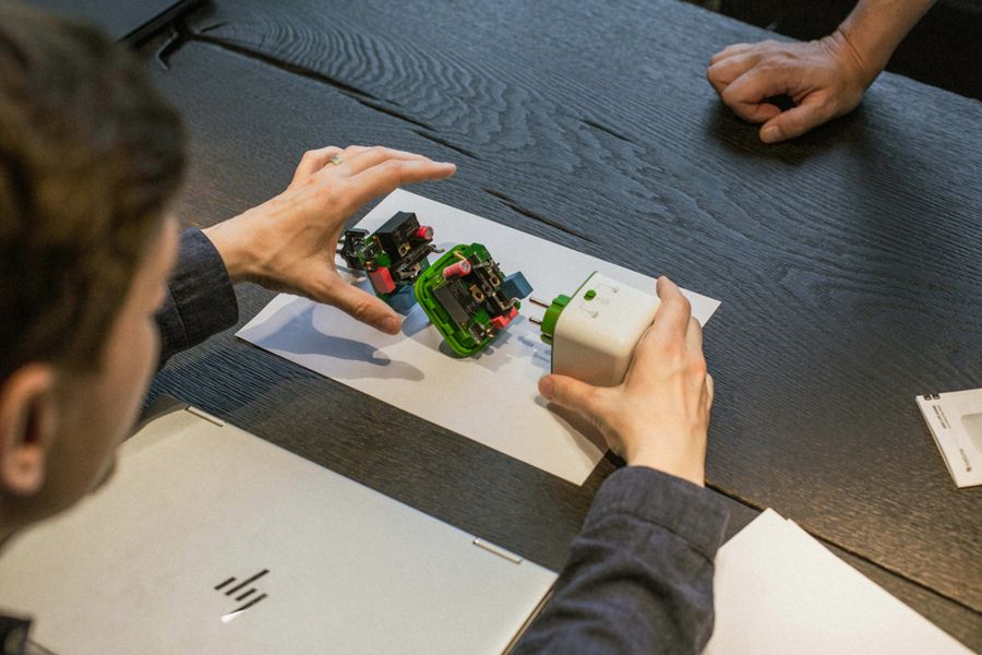 Start-up trifft Mittelstand: NATUNE und JF Group bündeln Kräfte für nachhaltige Akku-Sicherheit Start-up trifft Mittelstand: NATUNE und JF Group bündeln Kräfte für nachhaltige Akku-Sicherheit
