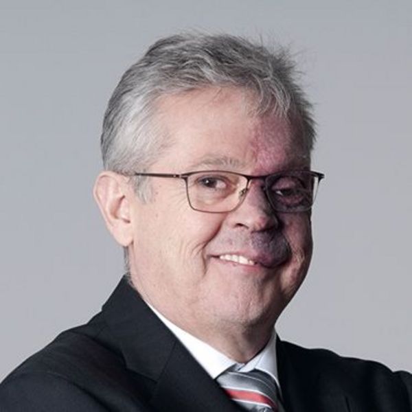 Dr. Rudolf Widmann, CEO und Vorstandsvorsitzender der AOP Orphan Pharmaceuticals AG