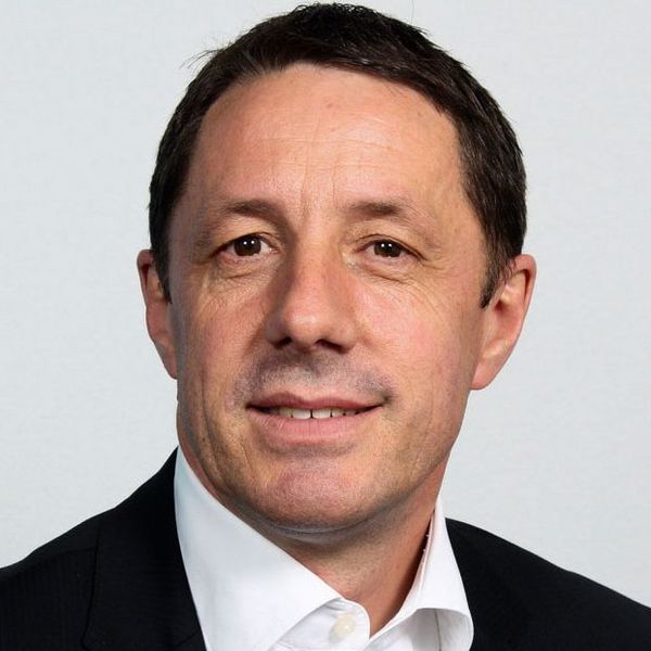 Robert Gnos CEO