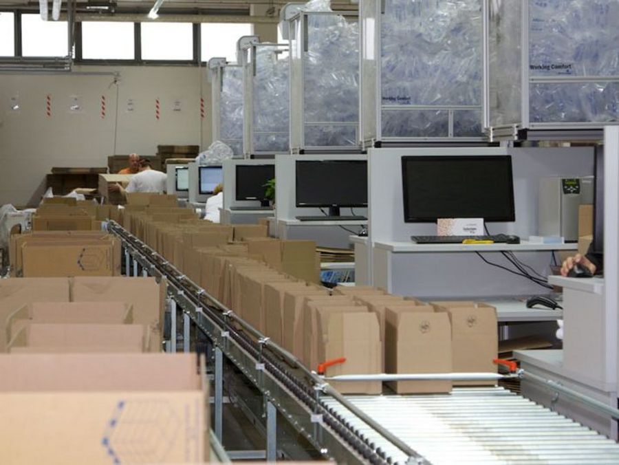 Versandvorbereitung im getgoods.de-Logistikzentrum