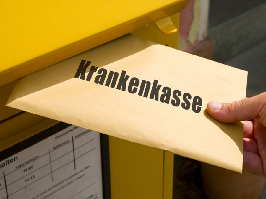 Krankschreibung an die Krankenkasse schicken: So geht es richtig