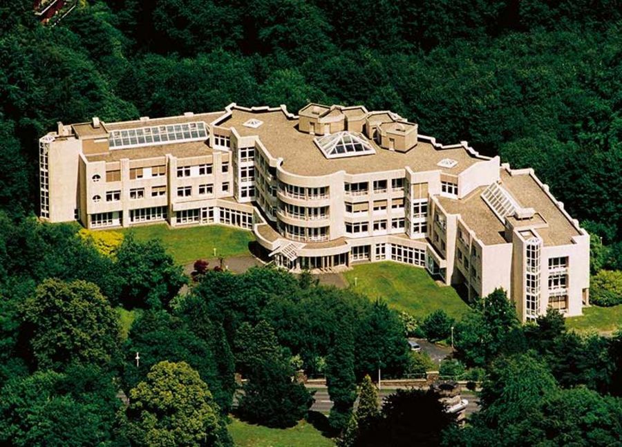 Im Herzen des Westerwaldes befindet sich die Unternehmenszentrale der L&R-Gruppe. 
