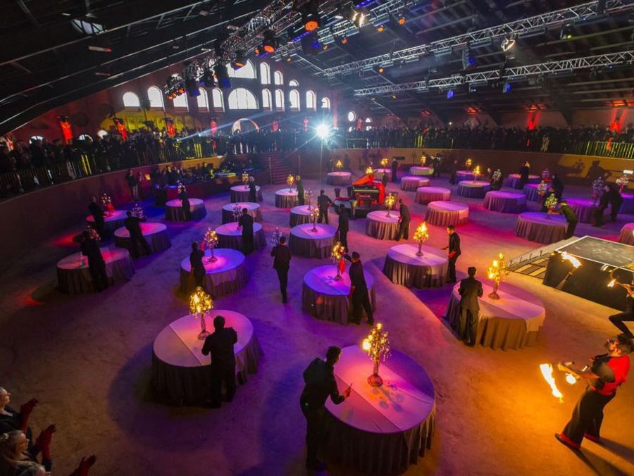 Arbeitstitel: Flashmob – Ergebnis: Spektakulärer Auftakt einer Abendveranstaltung Arbeitstitel: Flashmob – Ergebnis: Spektakulärer Auftakt einer Abendveranstaltung
