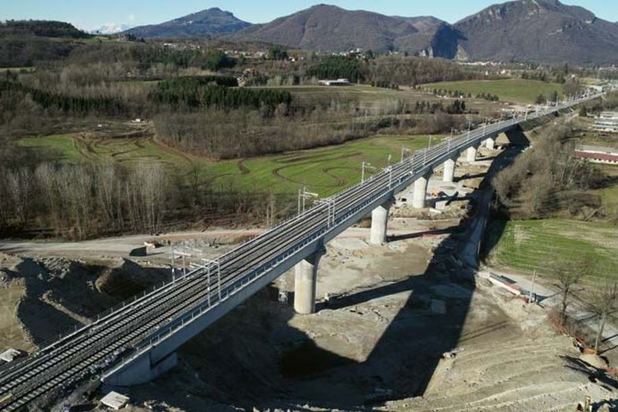 Salcef Bau Neubau einer Eisenbahnbrücke