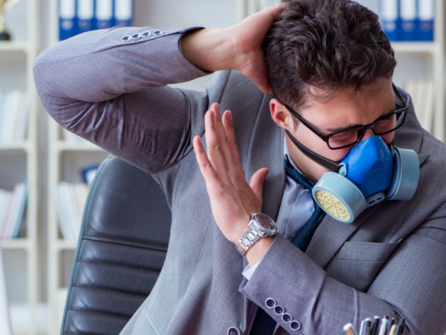 Geruchsbelästigung am Arbeitsplatz: Was Sie hinnehmen müssen und was nicht