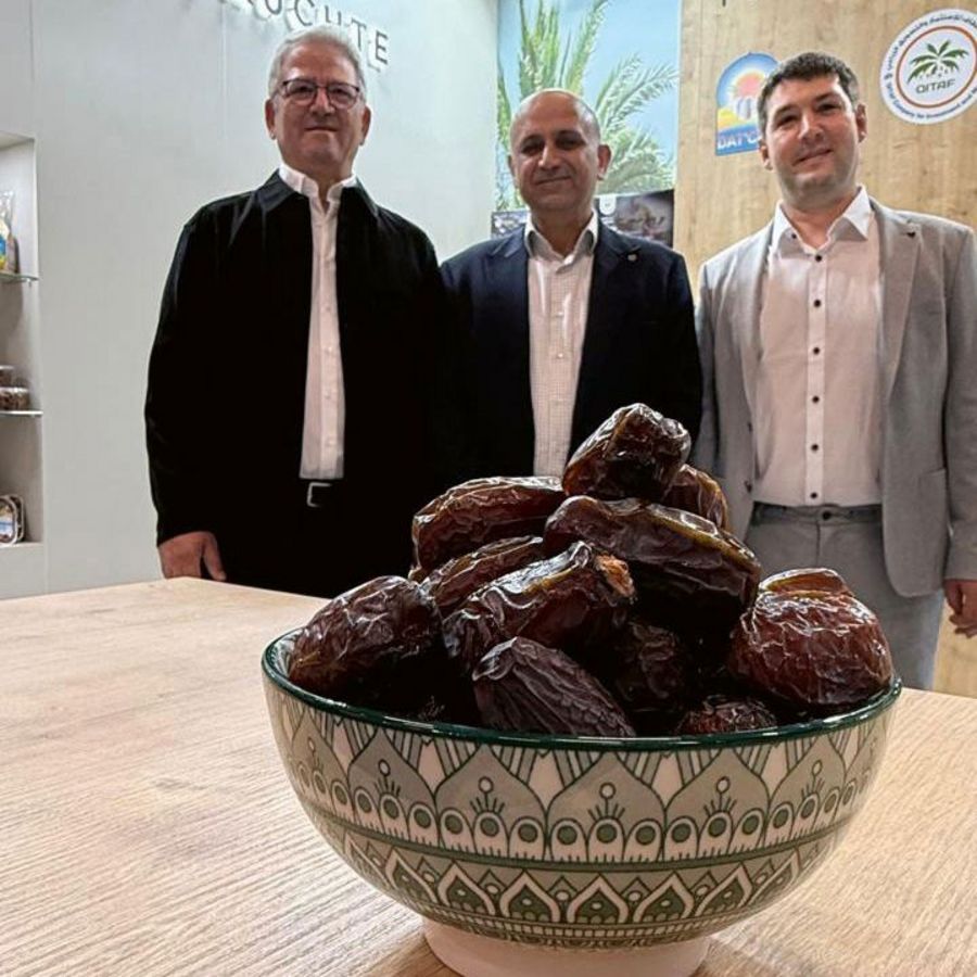 Auf internationalen Fachmessen präsentiert die Ouanes Früchte GmbH ihr Sortiment und stärkt ihre langjährigen Partnerschaften Auf internationalen Fachmessen präsentiert die Ouanes Früchte GmbH ihr Sortiment und stärkt ihre langjährigen Partnerschaften