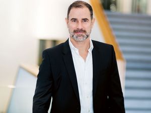 „Wir entwickeln die Schirmmodelle selbst!“