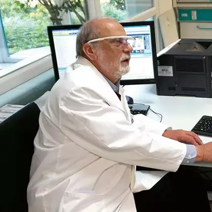 Dr. Harald Mayer