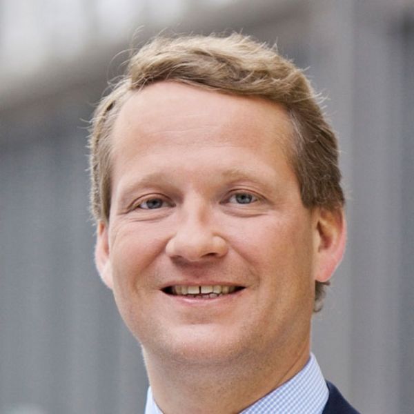 Dr. Eric Schweitzer, Präsident des Deutschen Industrie- und Handelskammertages (DIHK) Dr. Eric Schweitzer, Präsident des Deutschen Industrie- und Handelskammertages (DIHK)