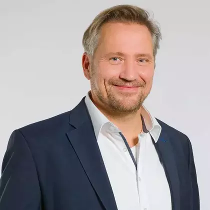 Dr. Dirk Pietruschka