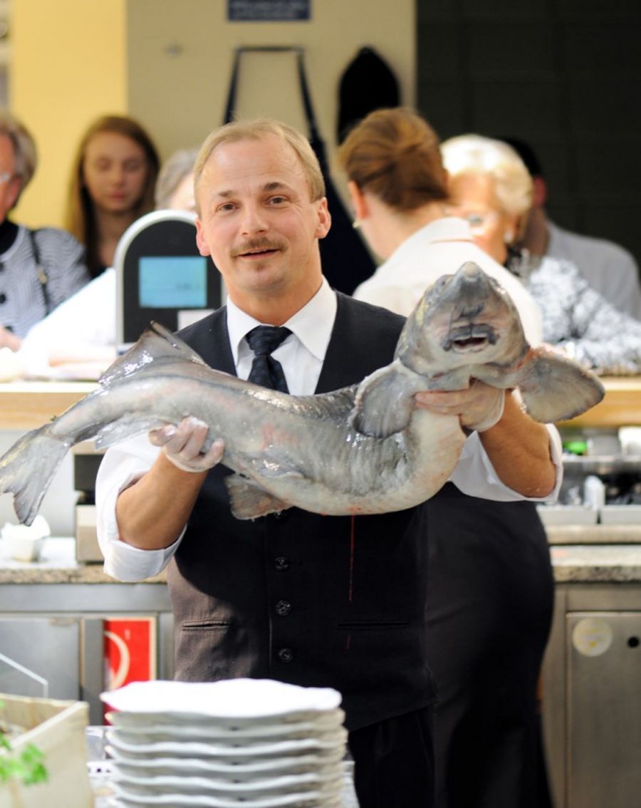 Ausschließlich frische Ware wird an den Fischtheken angeboten