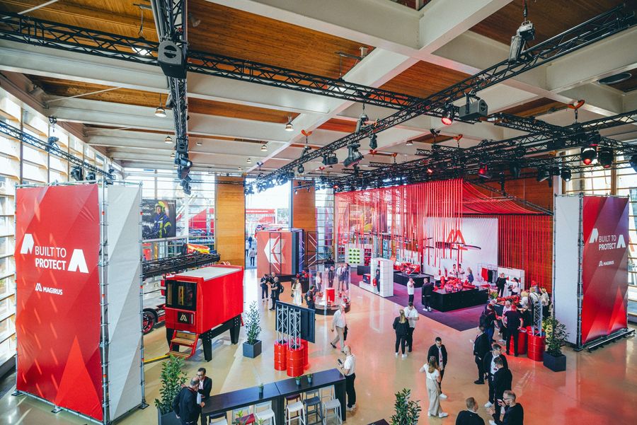 Transformation im Raum: MAGIRUS und BECC Agency inszenieren neuen Markenauftritt auf der Interschutz 2026 Transformation im Raum: MAGIRUS und BECC Agency inszenieren neuen Markenauftritt auf der Interschutz 2026