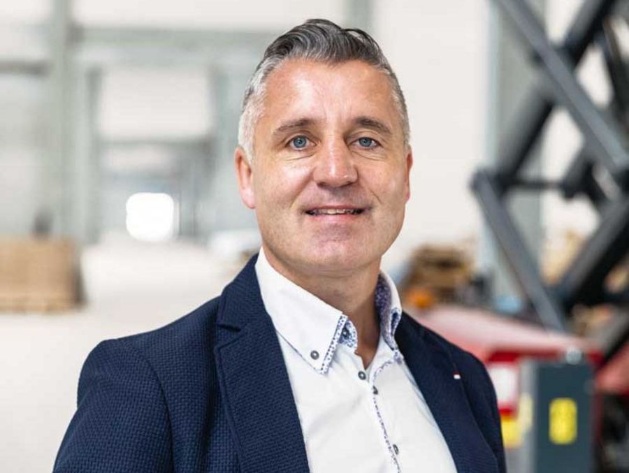 Jörg Burger, Geschäftsführer & EMEA CFO