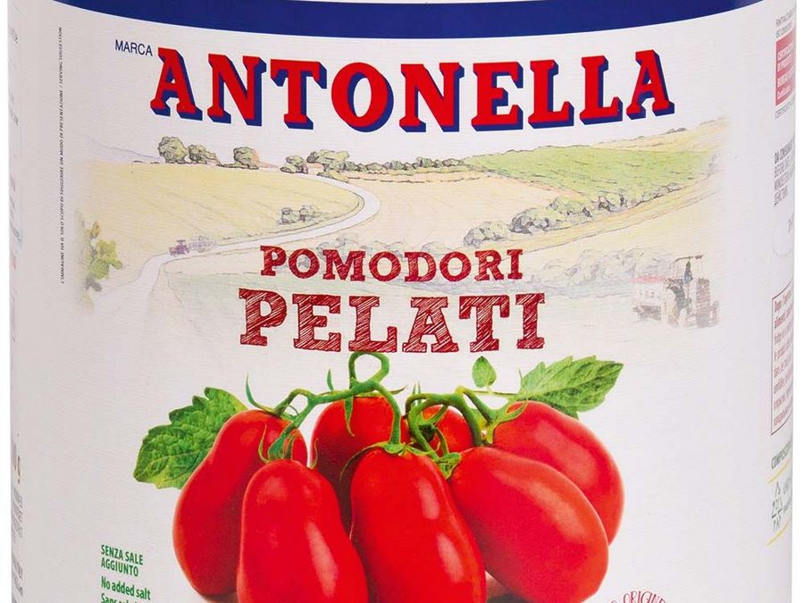 Frische, gesunde und reife Tomaten mit länglicher Form: Antonella Pomodori Pelati von Casar