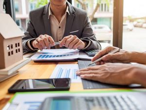 Baufinanzierung – Zinsen für Immobilienkredite steigen deutlich