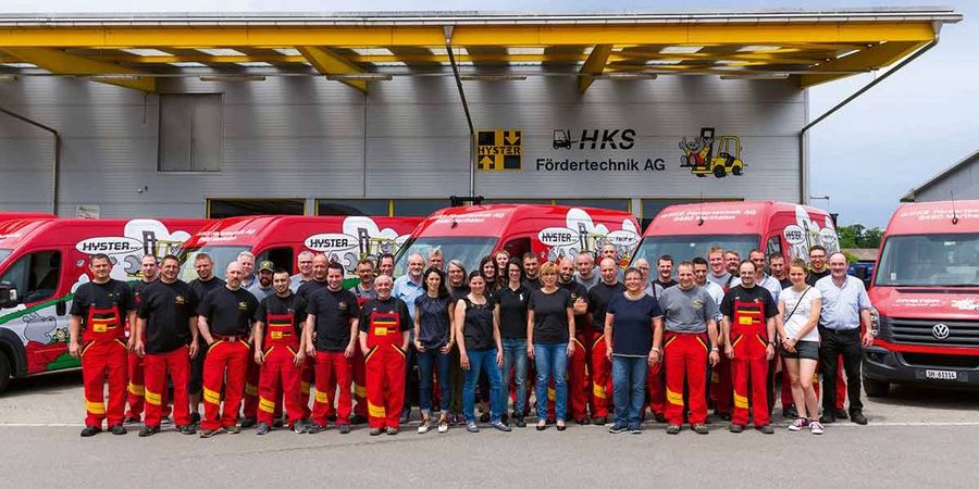 Das Team der HKS Fördertechnik AG mit Unternehmensgründer und Inhaber Klaus Wüthrich