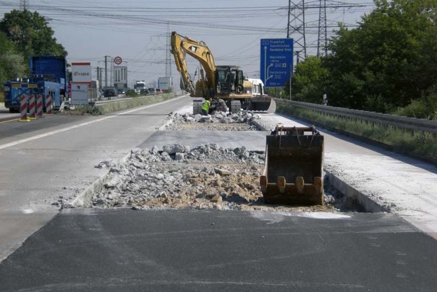 mund + ganz Autobahn