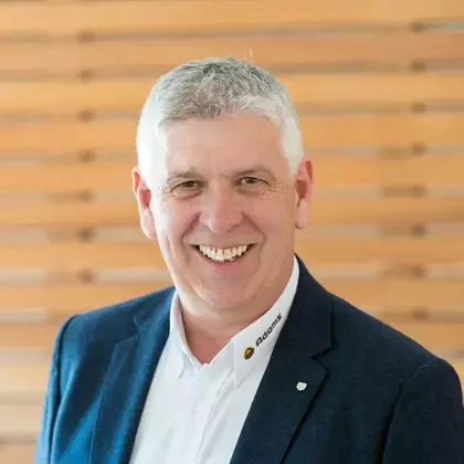 Reinhard Adams