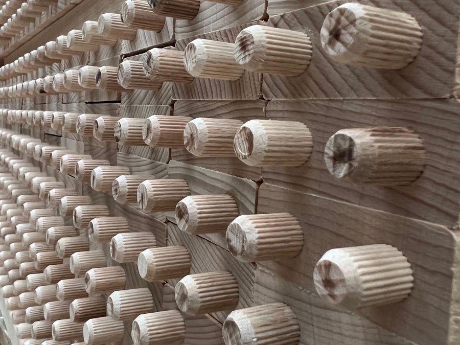 Massivholz-Komponenten für Möbelmanufakturen