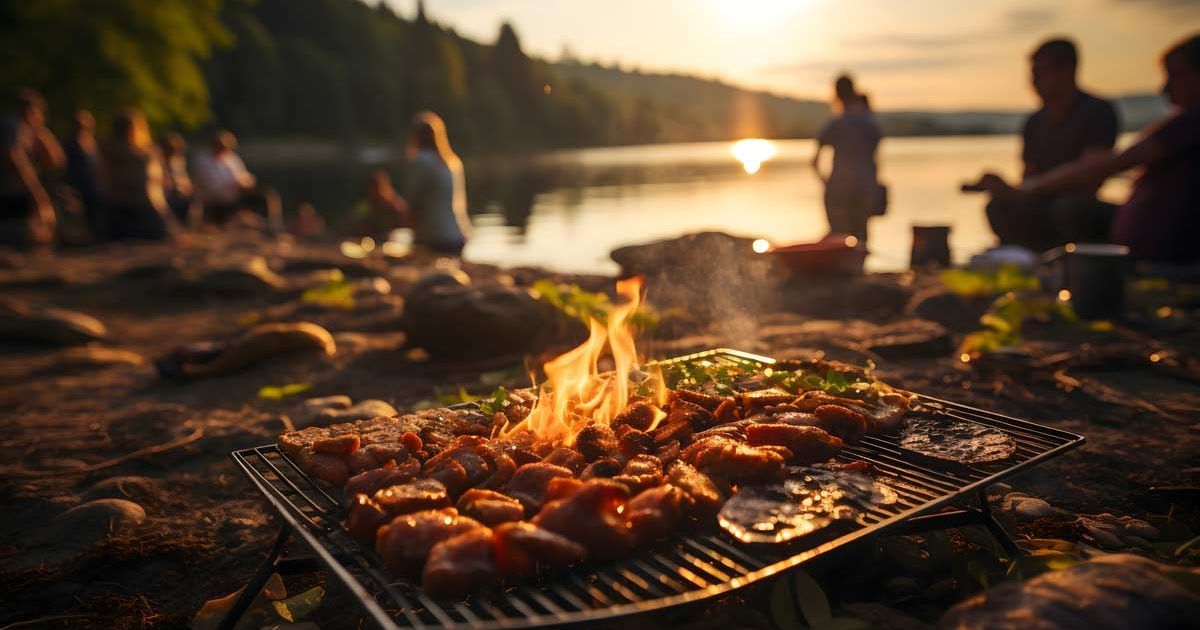Grillen am See Ein Genuss für Natur und Grillfreunde