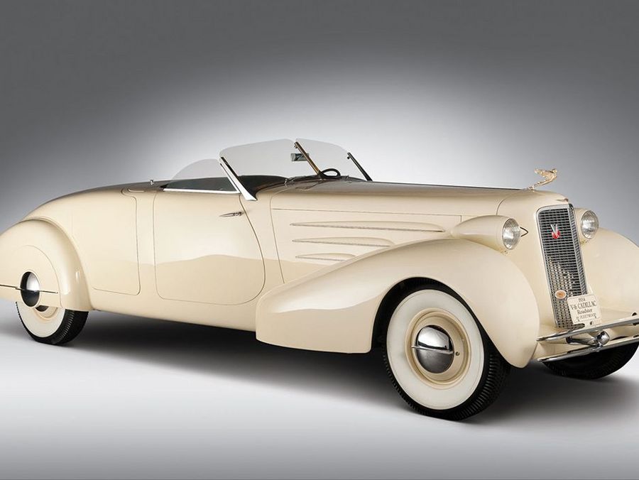 Großes wagen und mit Cadillac schon jetzt wie in der Zukunft fahren Großes wagen und mit Cadillac schon jetzt wie in der Zukunft fahren