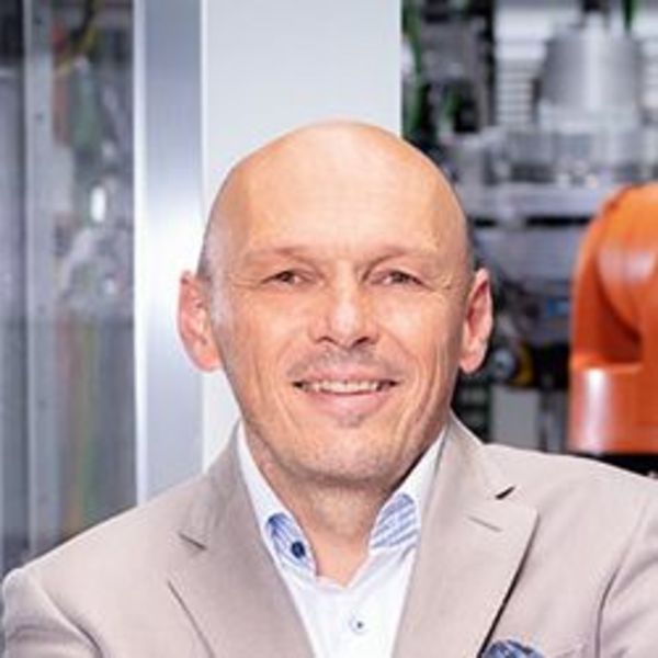 Ing. Wolfgang Silmbroth, Geschäftsführer der Wieser Automation - Maschinenbau GmbH