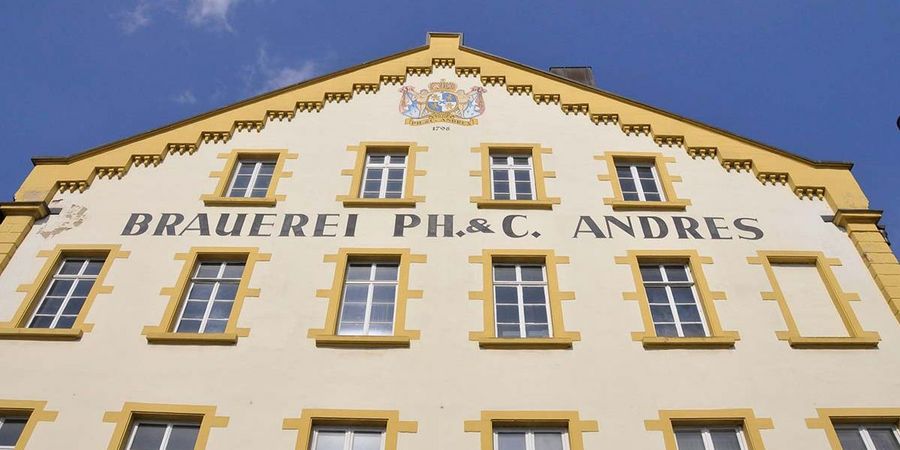 Der Firmensitz der Privatbrauerei am Standort Kirn im Landkreis Bad Kreuznach in Rheinland-Pfalz