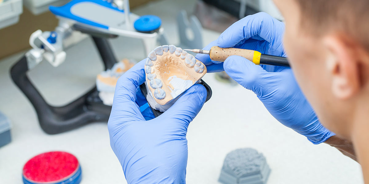 Hähe des Gehalts als Zahntechniker | Wirtschaftsforum