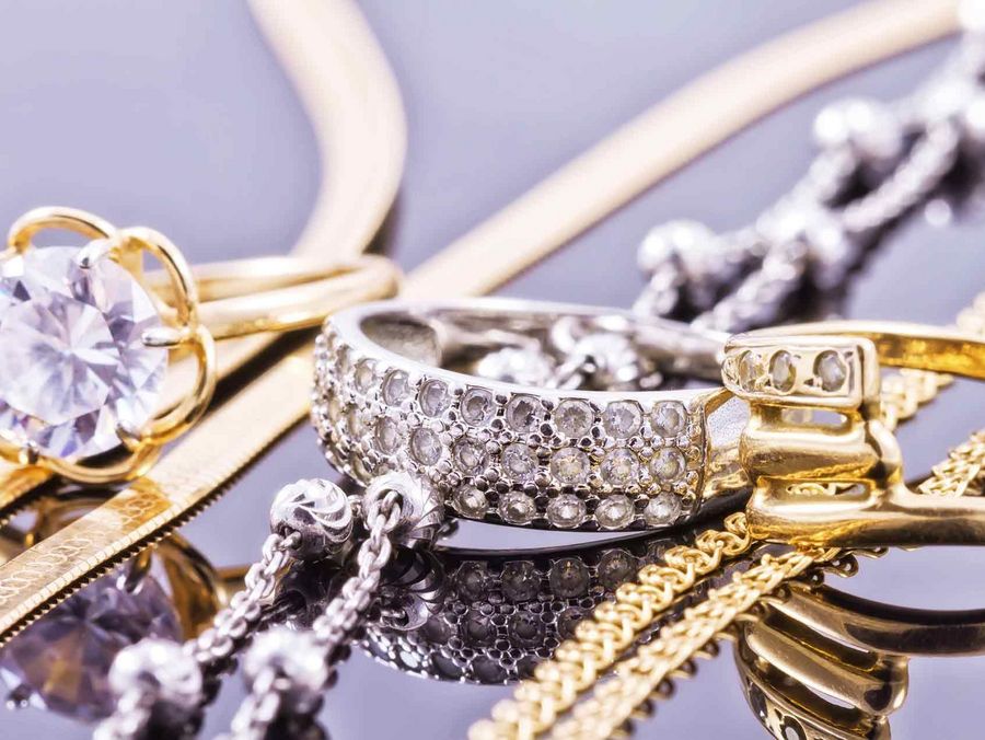 Gold, Platin, Diamanten und Co. – Ist Schmuck eine gute Investition?