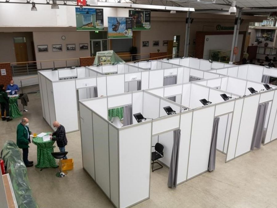 Krone richtet Impfzentrum ein Krone richtet Impfzentrum ein