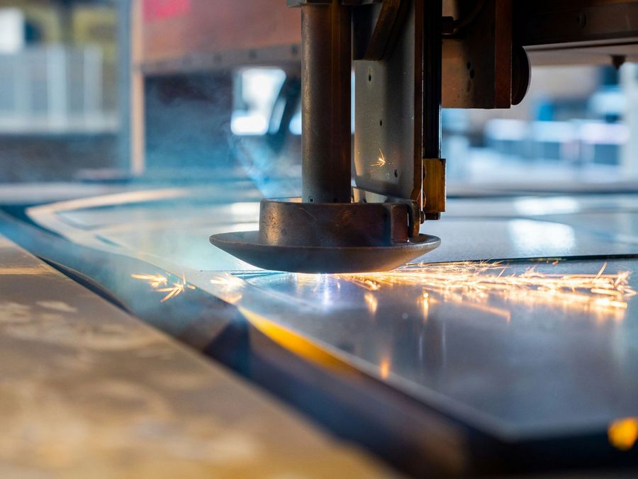 Präzision in der Blechbearbeitung: Die Vorteile des Laserschneidens