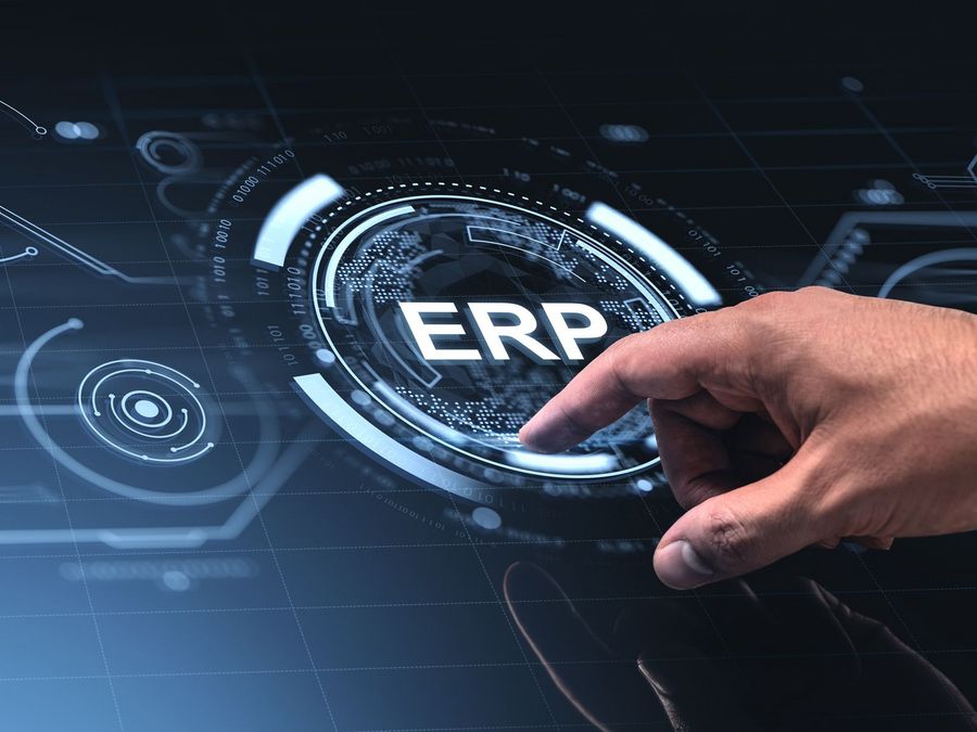 Wenn Algorithmen im Büro mitarbeiten: Wie Glasbetriebe ihre ERP-Prozesse intelligent erweitern