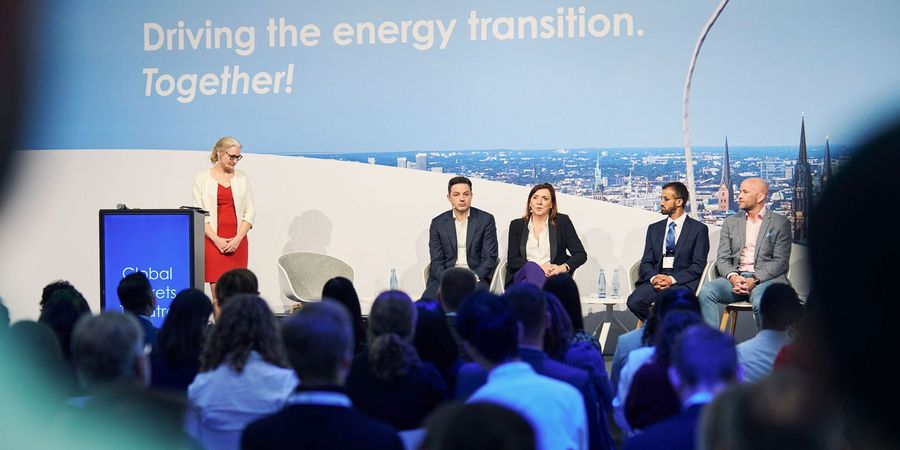 Podiumsdiskussion zur Energiewende und Windenergie auf der WindEnergy Hamburg