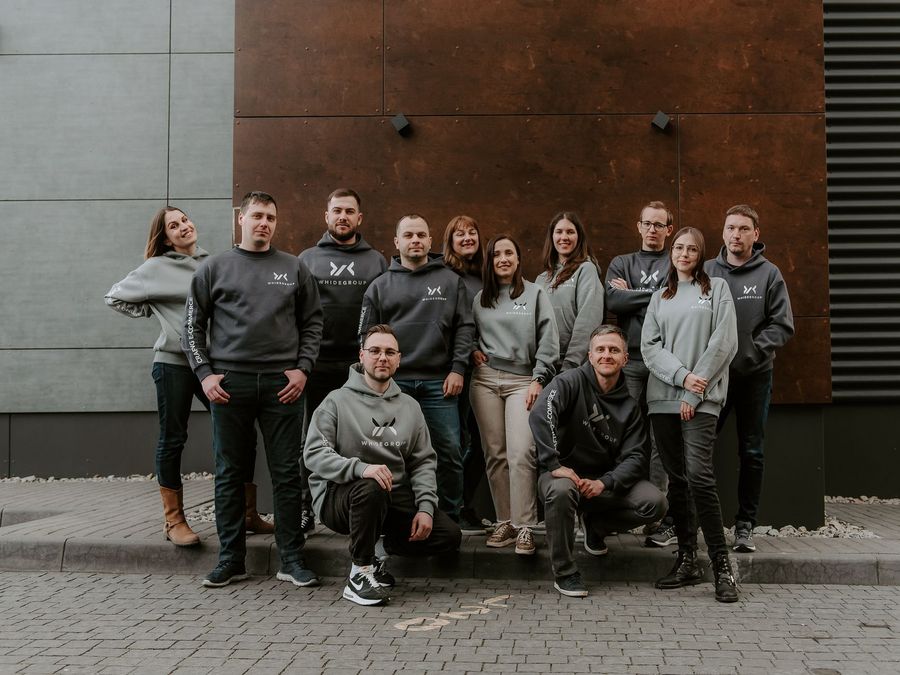Arbeitskleidung aus einer Hand (10/2026): Diese Komplettanbieter für Workwear mit Logo überzeugen Unternehmen im Vergleich Arbeitskleidung aus einer Hand (10/2026): Diese Komplettanbieter für Workwear mit Logo überzeugen Unternehmen im Vergleich