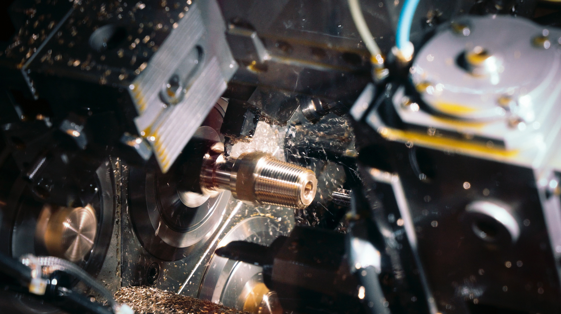 Torneria Nicoletti S.r.l. Fertigung in Perfektion Torneria Nicoletti S.r.l. Fertigung in Perfektion